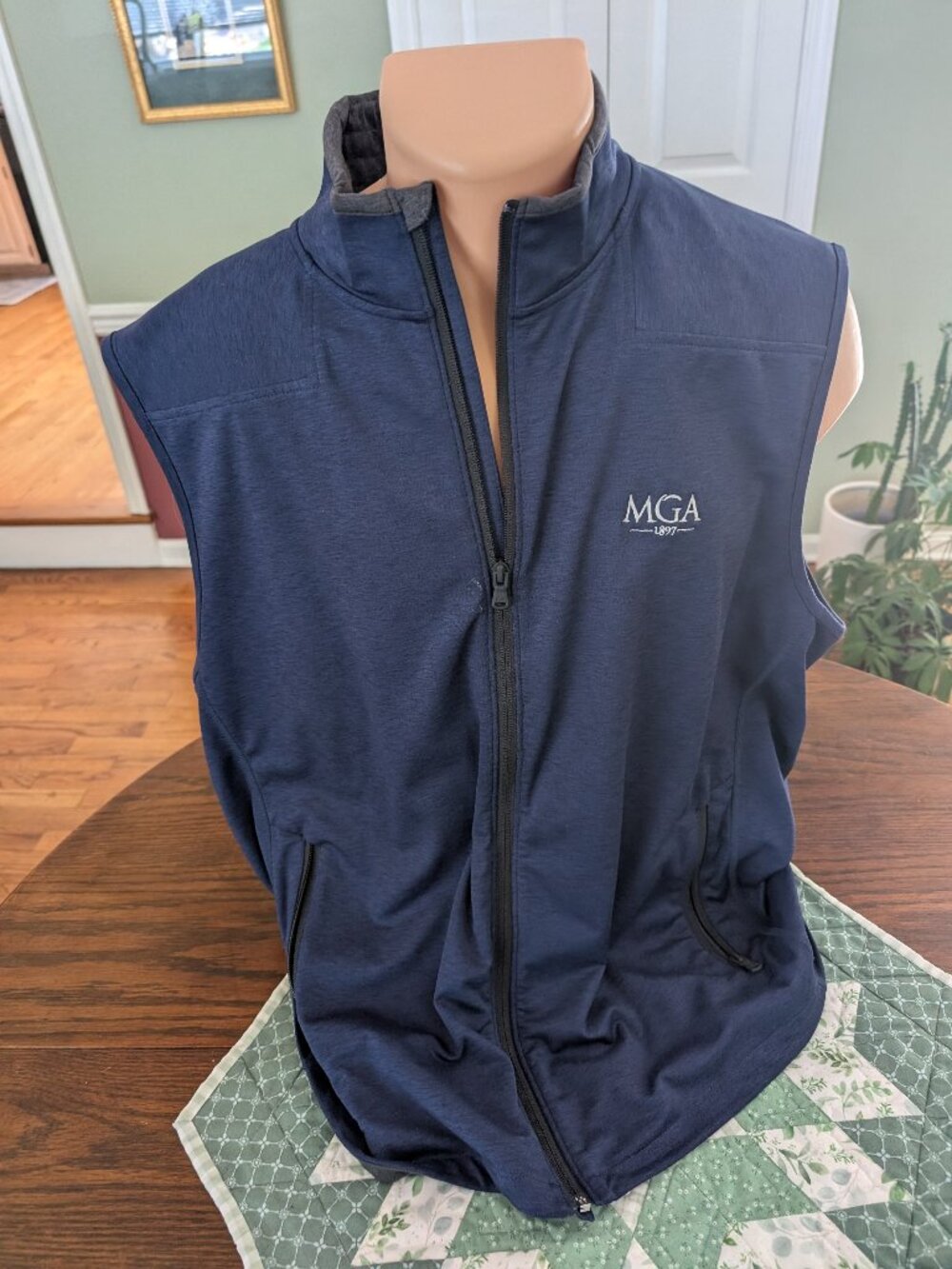 Vineyard Vines Full Zip Golf Vest
